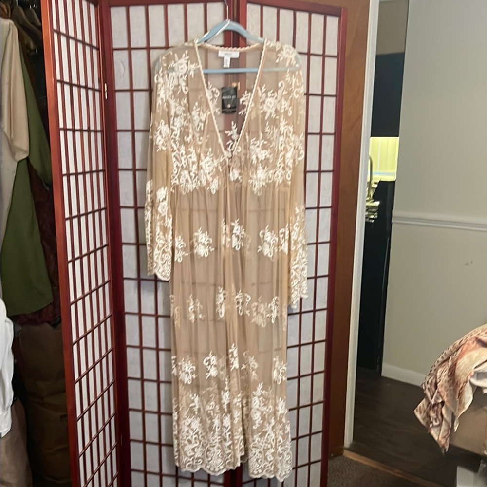 Forever 21 Cream Floral Lace Kimono|Size 2X|NWT. - Picture 2 of 8